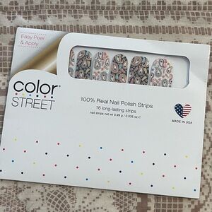NWT Color Street nail polish strips Adorable Paisley design